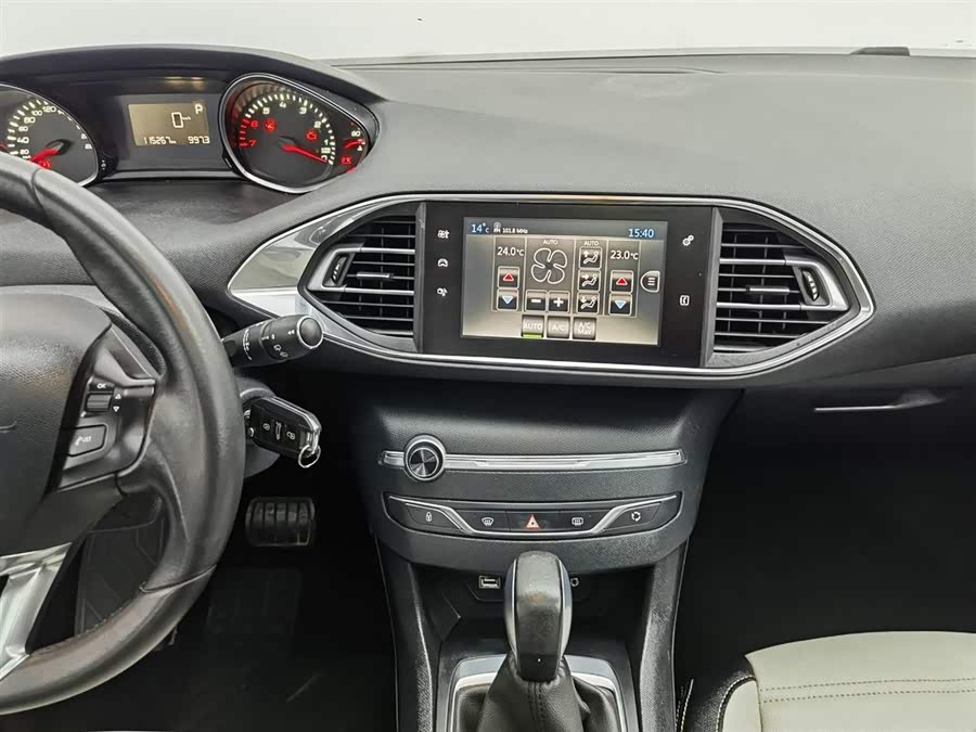 Peugeot 308S 2015 car image #13