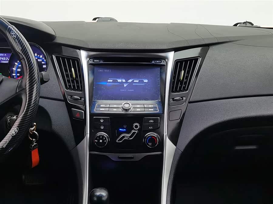 Hyundai Sonata 2013 car image #13