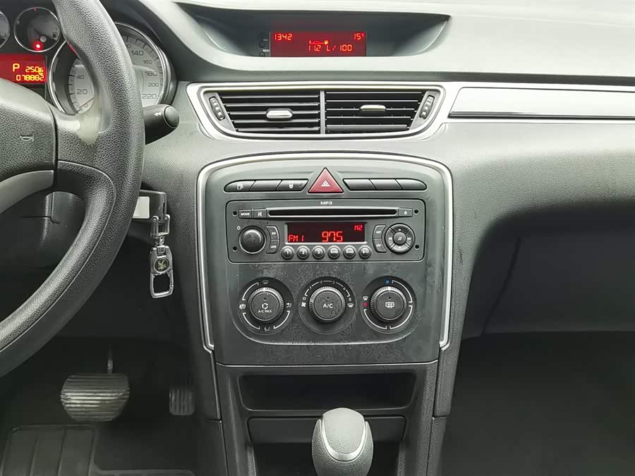 标致 标致308 2013 汽车图片 #13