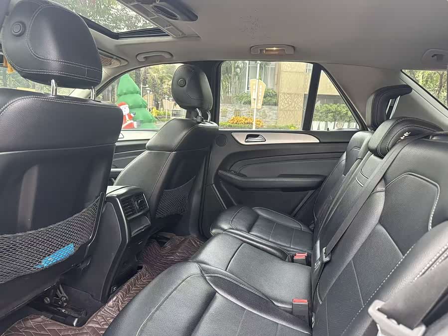 Mercedes-Benz M Class 2014 car image #13