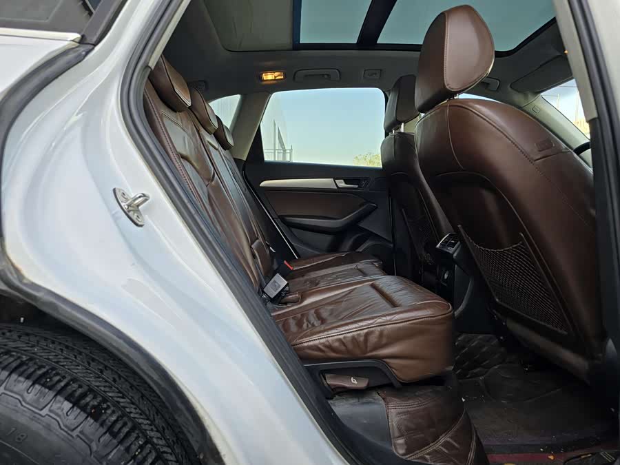 Audi Q5 2015 car image #13