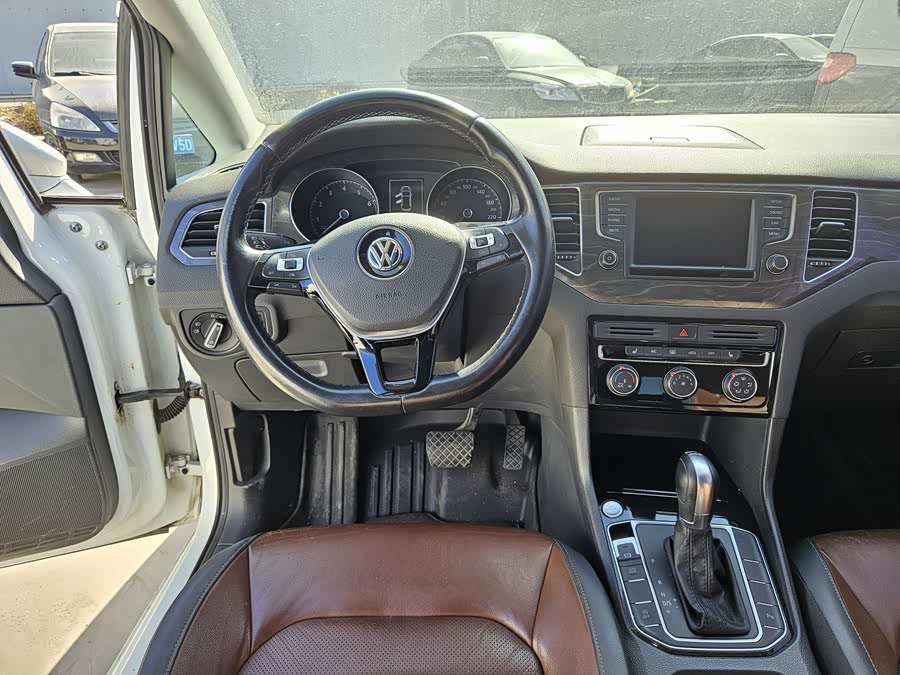 Volkswagen Golf Sportsvan 2016 #13 Volkswagen Golf Sportsvan 2016 car image #13