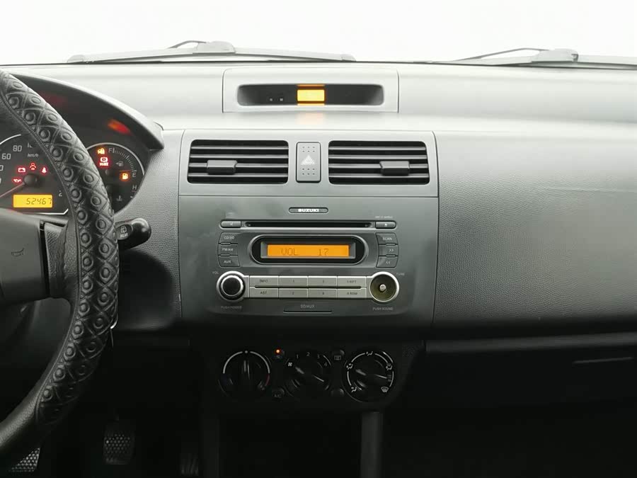 Soueast Swift 2015 car image #13