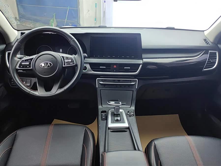 Kia Stonic 2019 car image #13
