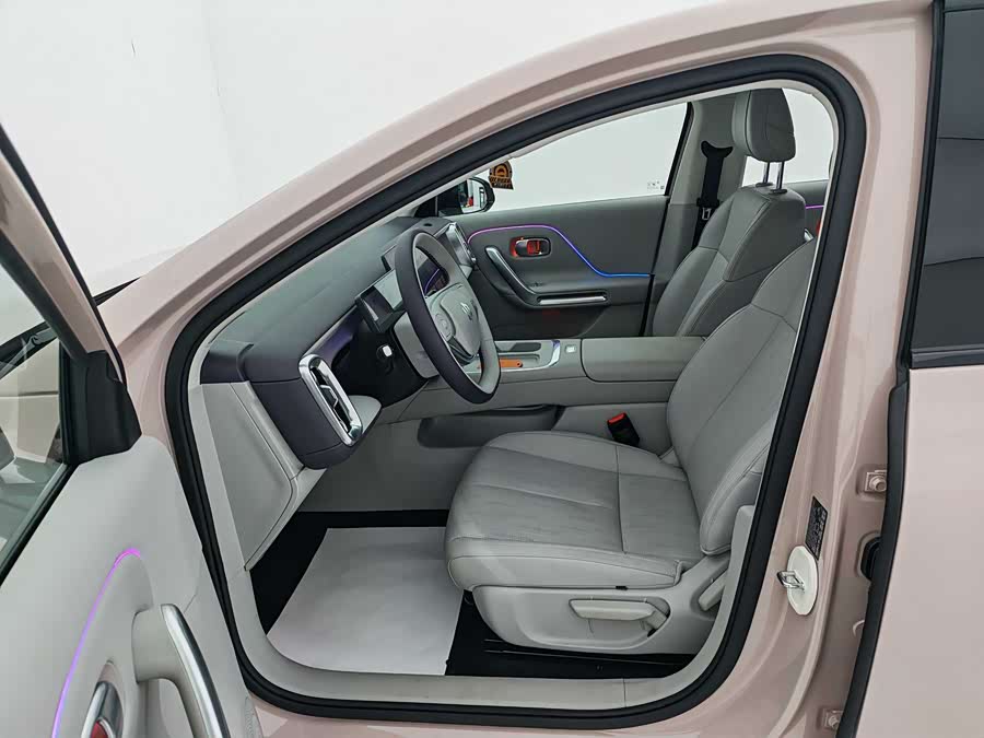 零跑汽车 零跑B01 2025 汽车图片 #13