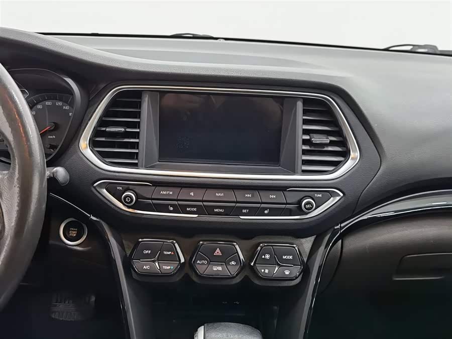 GAC Trumpchi GS4 2017 #13 GAC Trumpchi GS4 2017 car image #13