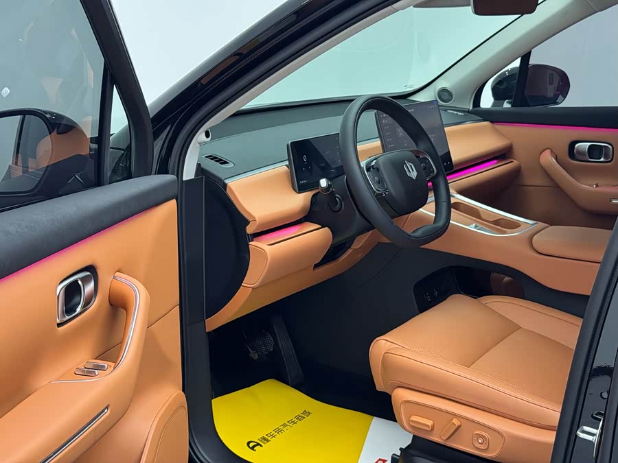 零跑汽车 零跑C16 2025 汽车图片 #13