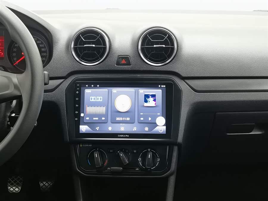 Volkswagen Jetta 2019 immagine di auto #13