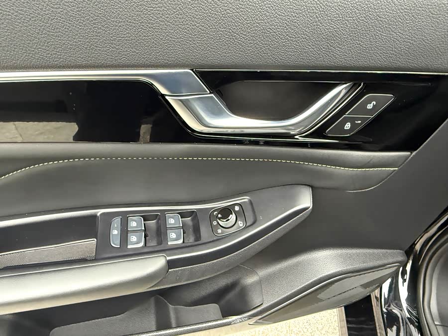 奔腾 奔腾B70 2023 汽车图片 #13