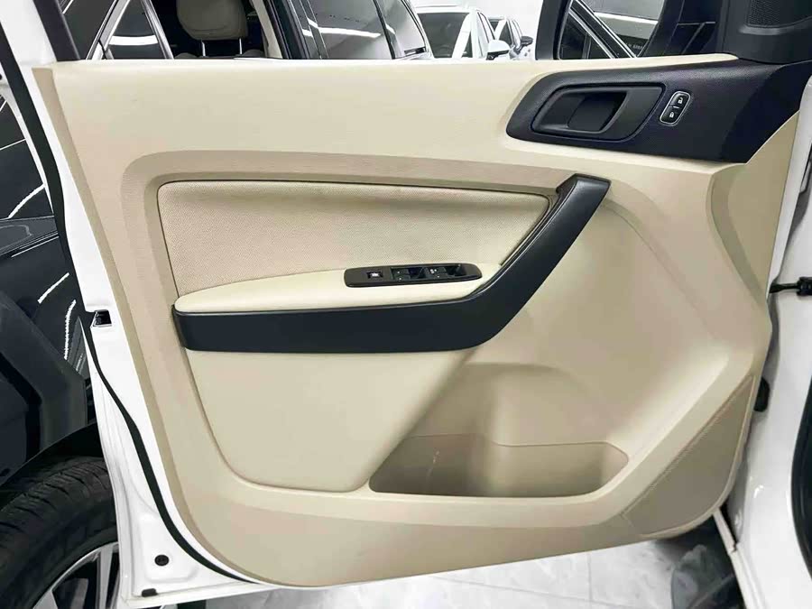 Ford Everest 2020 #13 Ford Everest 2020 car image #13