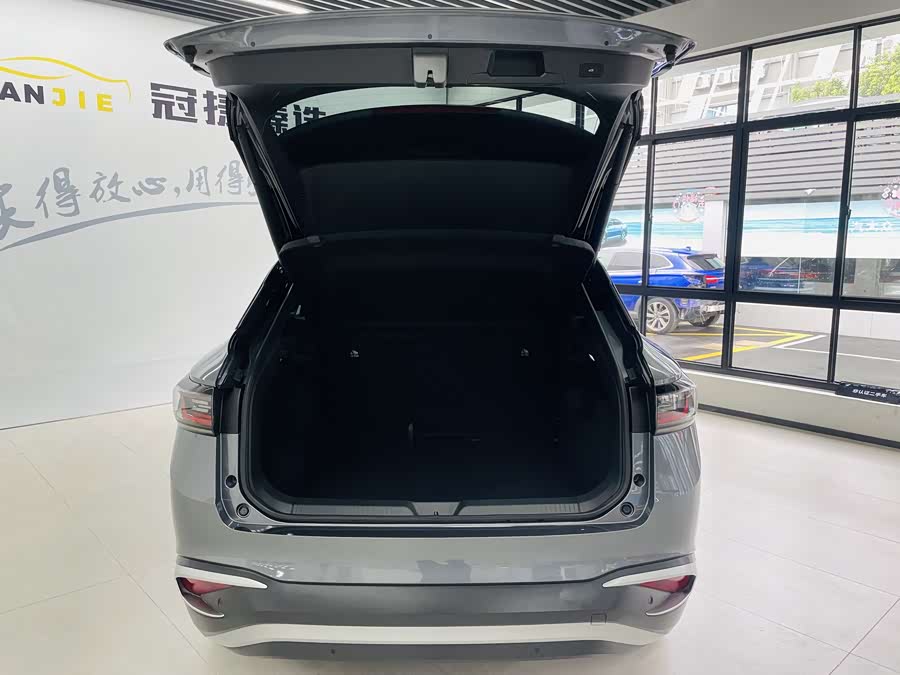 Volkswagen ID.4 X 2023 immagine di auto #13