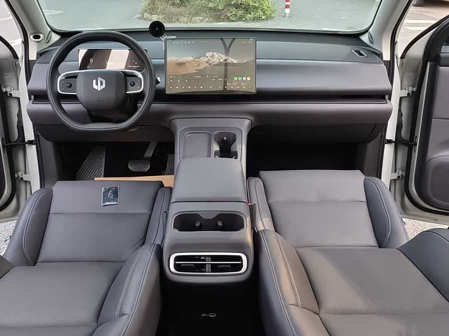 零跑汽车 零跑C10 2024 汽车图片 #13