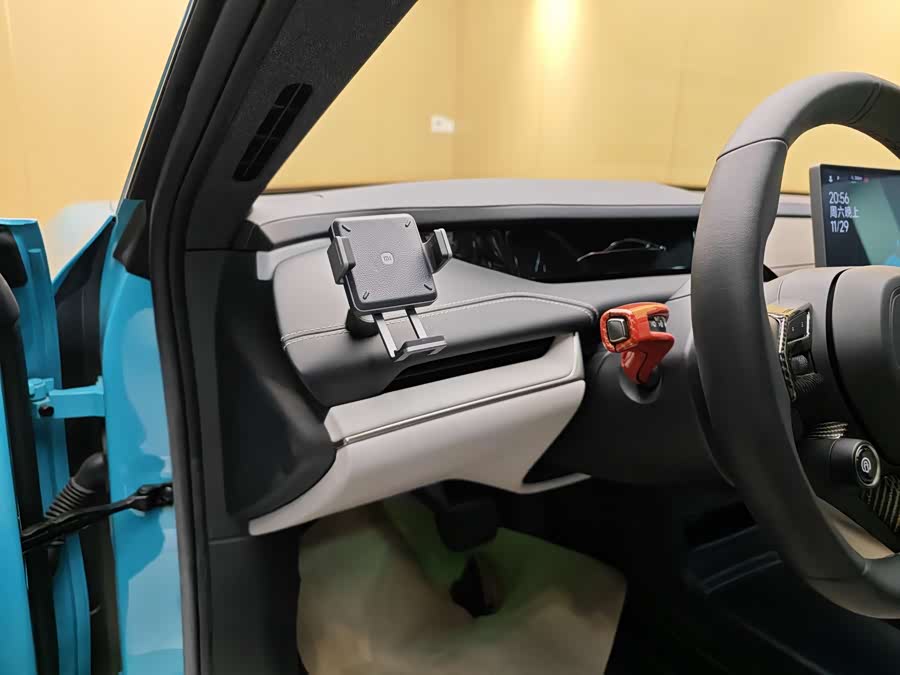 MI SU7 2024 car image #13
