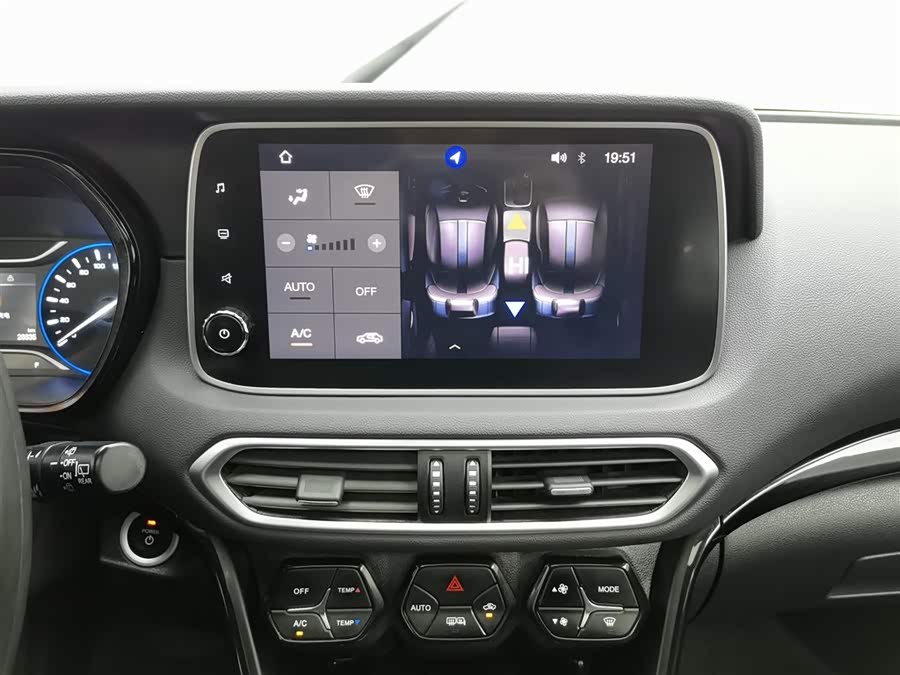 GAC ix4 2018 #13 GAC ix4 2018 car image #13