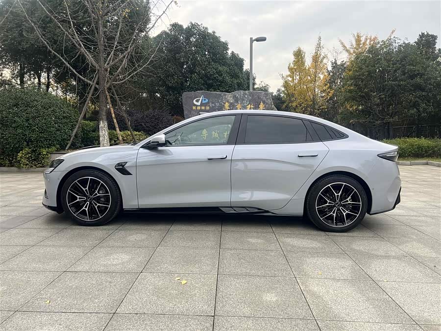 BYD Seal 2024 #13 BYD Seal 2024 car image #13