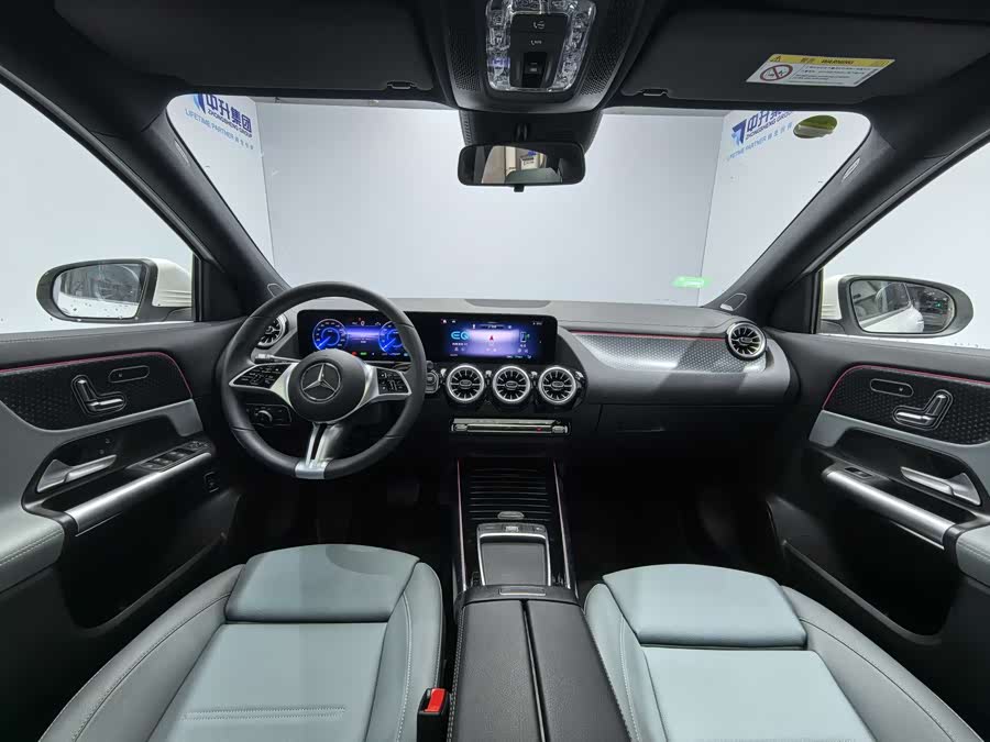 Mercedes-Benz EQA Class 2025 صورة سيارة #13