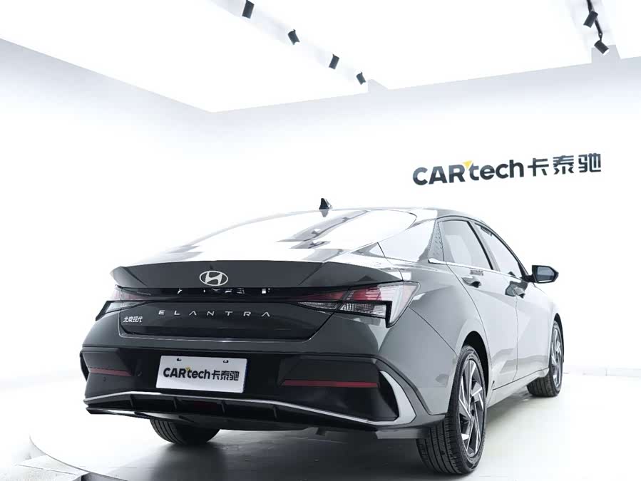 Hyundai 2023 car image #13