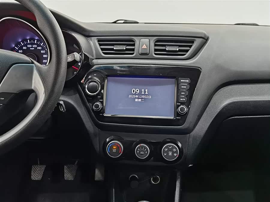 起亚 起亚K2 2015 汽车图片 #13