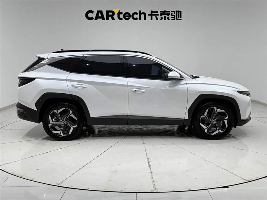 Hyundai Tucson 2024 car image #13