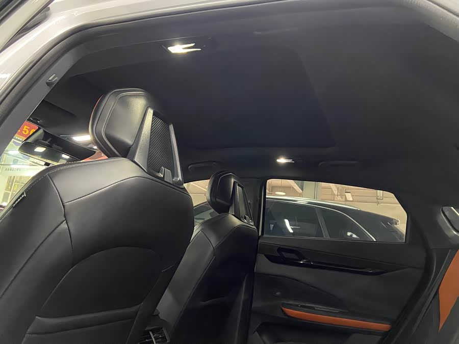 Changan UNI-V iDD 2023 car image #13