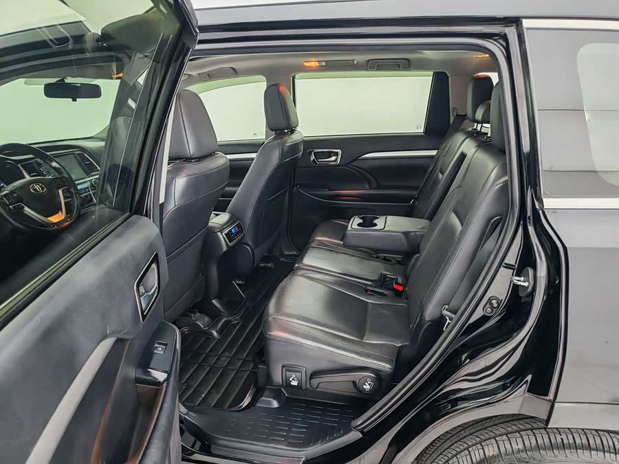 Toyota Highlander 2015 #13 Toyota Highlander 2015 car image #13