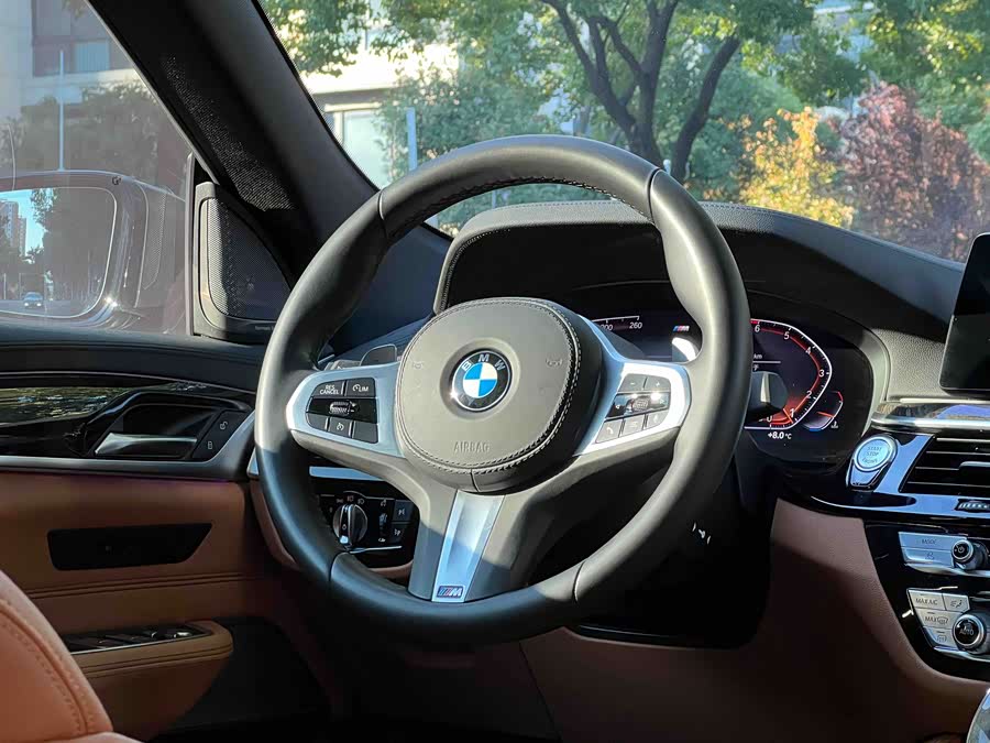 BMW 6 Series GT 2020 immagine di auto #13