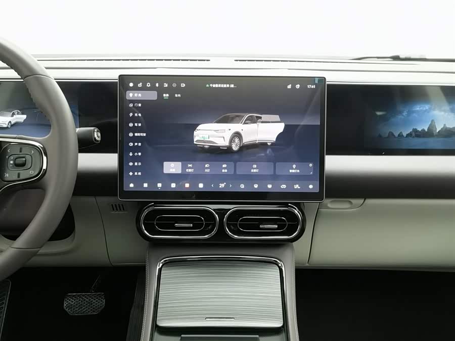 Leapmotor C11 2025 car image #13