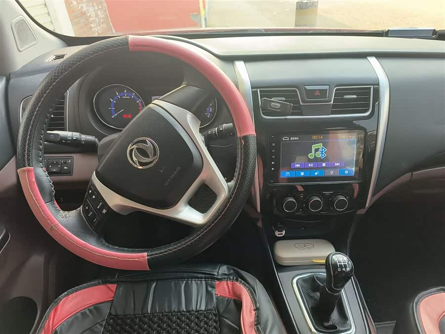 Forthing SX6 2016 car image #13