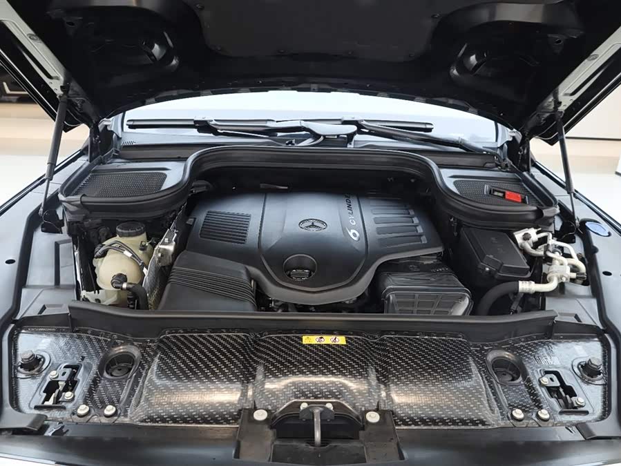 Mercedes-Benz Maybach GLS 2021 car image #13