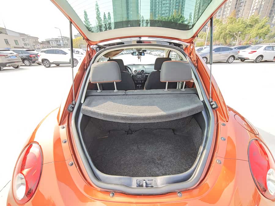 Volkswagen Beetle 2011 immagine di auto #13