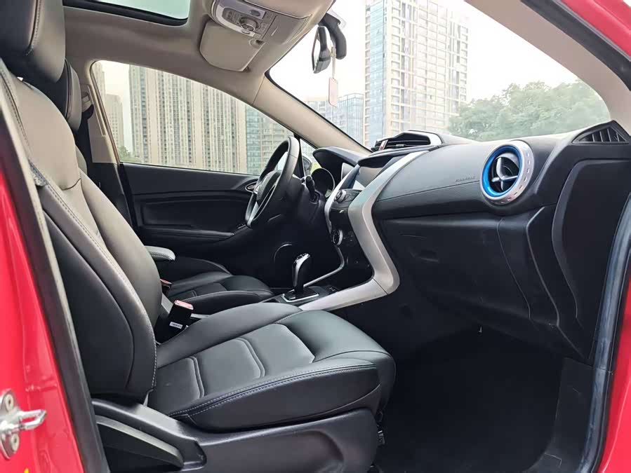 BYD Yuan New Energy 2018 car image #13