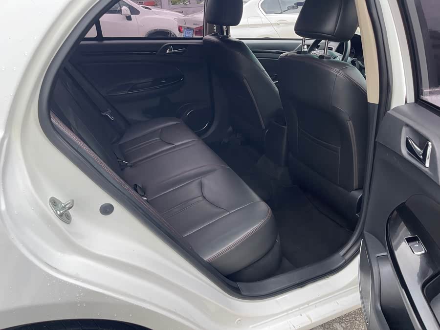 BYD e5 2019 #13 BYD e5 2019 car image #13