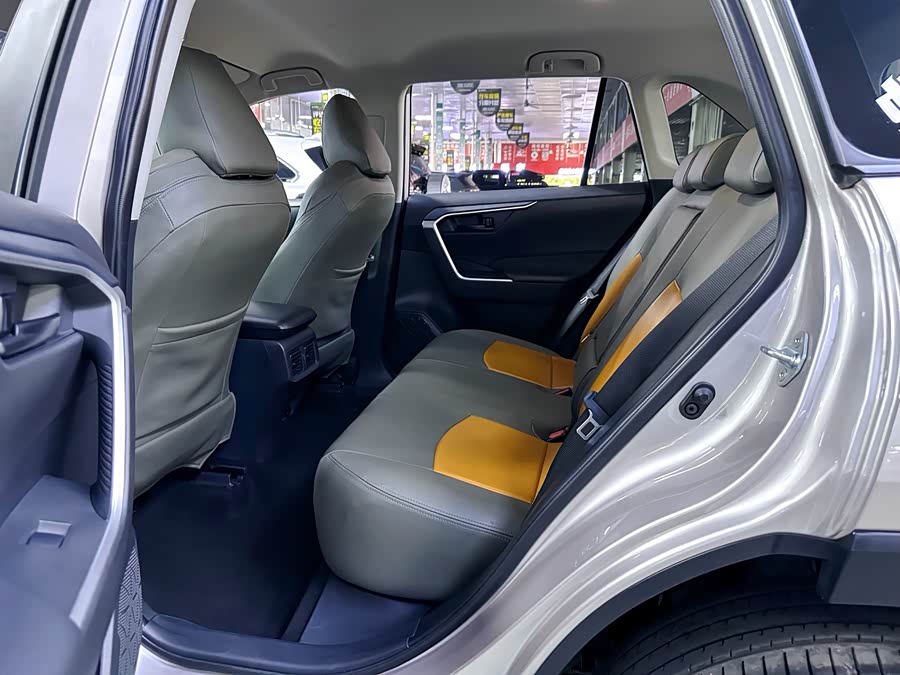 Kia Wildlander 2024 car image #13