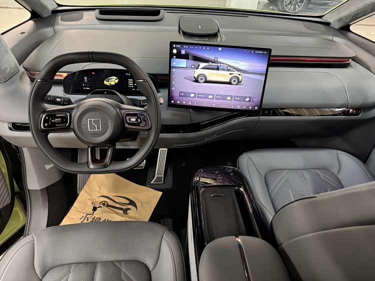 极氪 极氪MIX 2024 汽车图片 #13