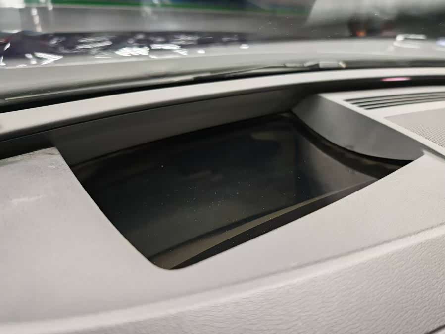 Volkswagen ID.6 X 2022 #13 Volkswagen ID.6 X 2022 car image #13