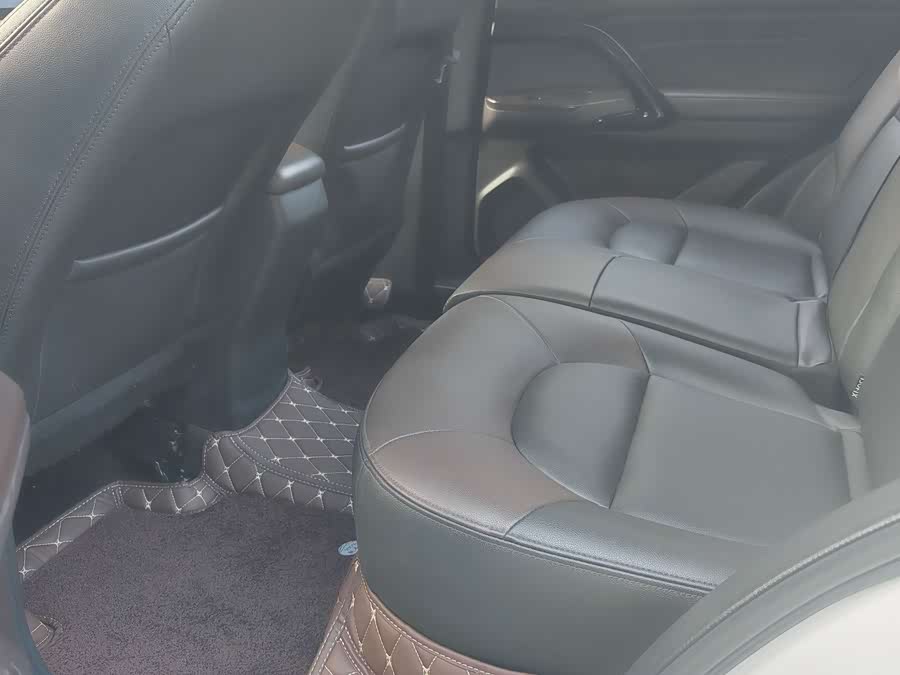 GAC Trumpchi GS4 2016 #13 GAC Trumpchi GS4 2016 car image #13