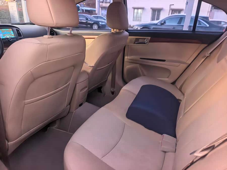 Roewe 350 2015 imagem de carro #13