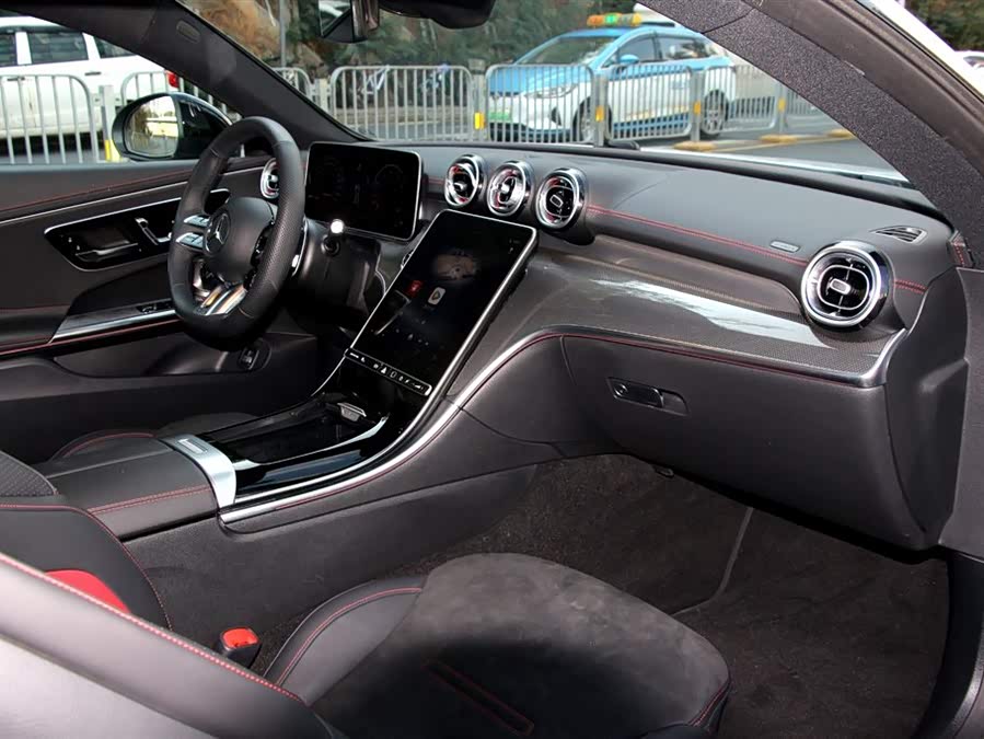 Mercedes-Benz CLE AMG 2025 immagine di auto #13