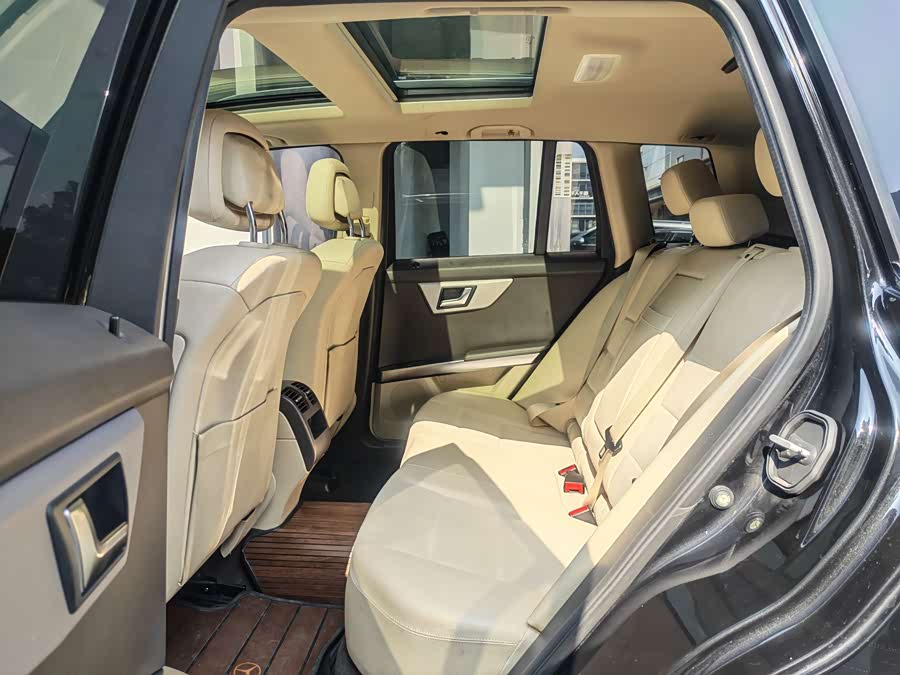 Mercedes-Benz GLK Class 2015 immagine di auto #13