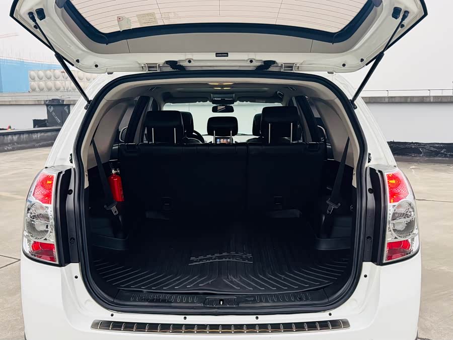 Chevrolet Captiva 2015 immagine di auto #13
