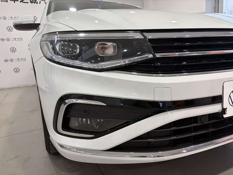 Volkswagen Bora 2024 car image #13