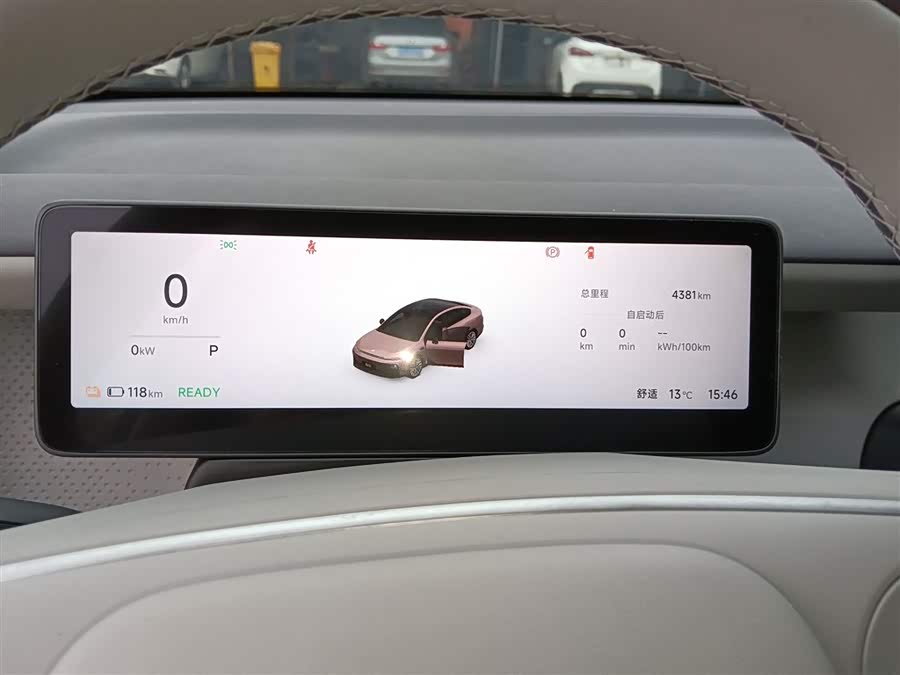 零跑汽车 零跑B01 2025 汽车图片 #13