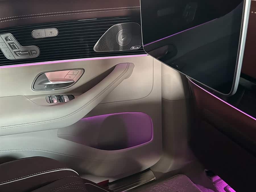 Mercedes-Benz Maybach GLS 2024 car image #13