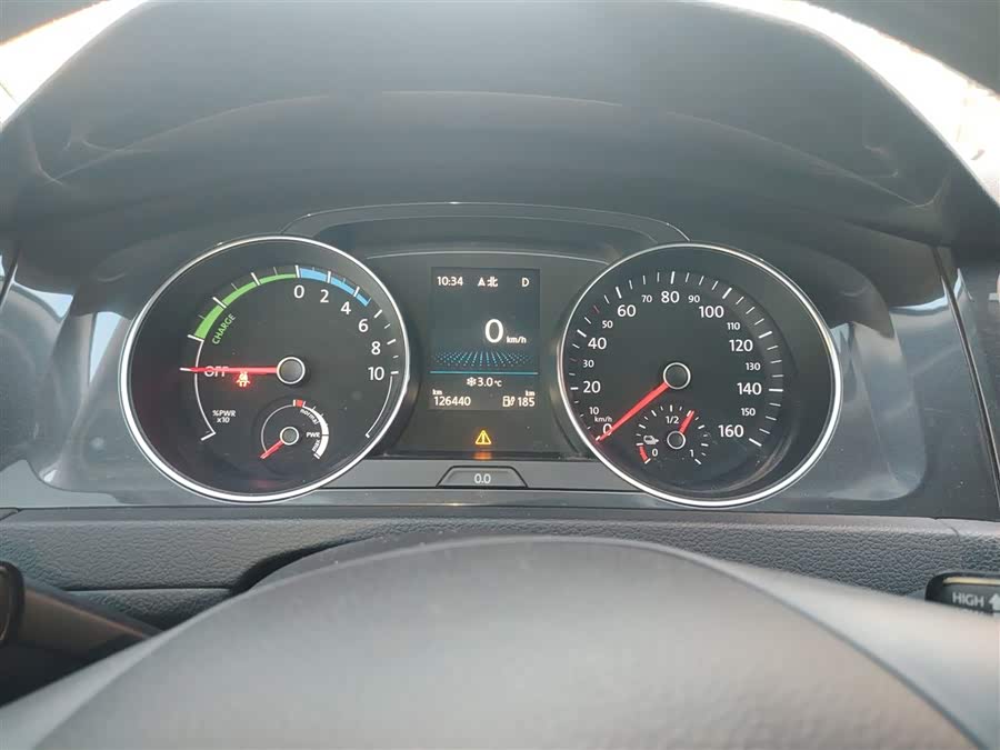 Volkswagen Golf Pure Electric 2020 car image #13