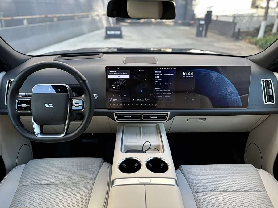 Li L9 2025 image de voiture #13