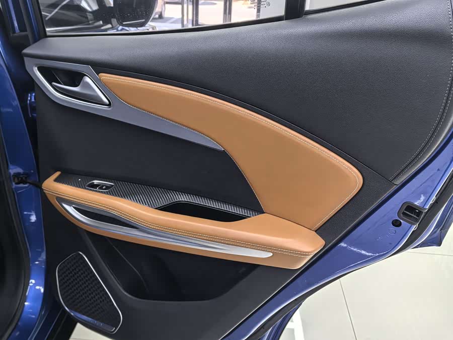 众泰 众泰T300 2017 汽车图片 #13