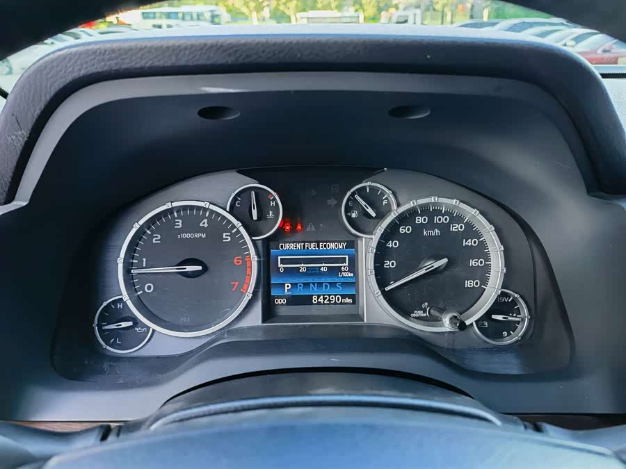 Toyota Tundra 2015 immagine di auto #13