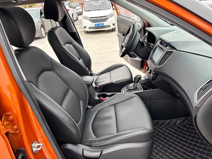 Hyundai ix25 2015 #13 Hyundai ix25 2015 car image #13