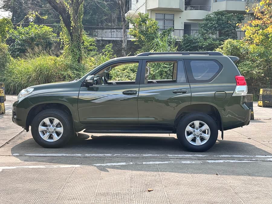 Toyota Prado (Imported) 2011 car image #13