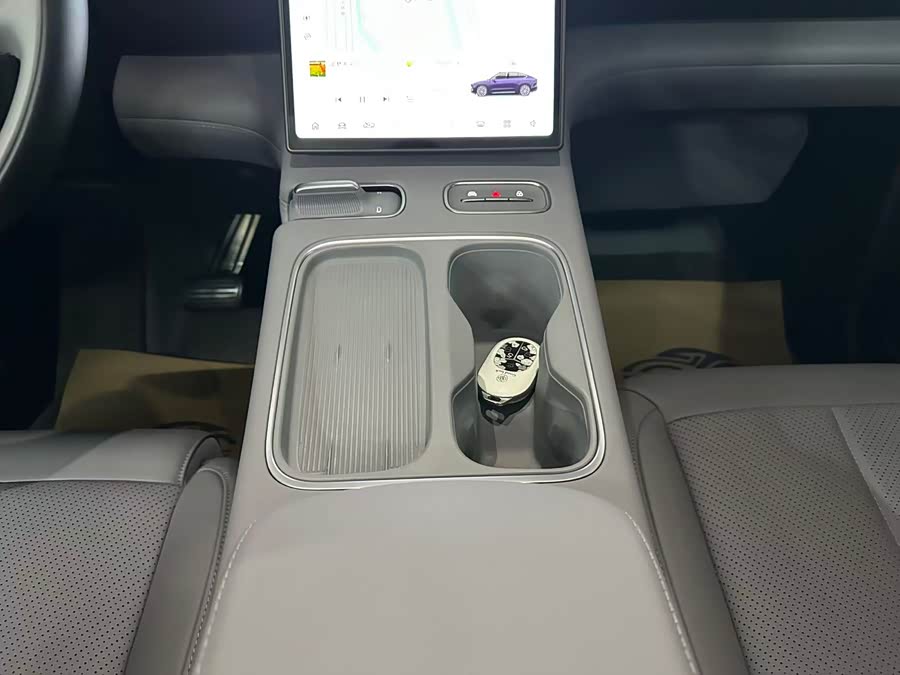 蔚来 蔚来EC6 2024 汽车图片 #13